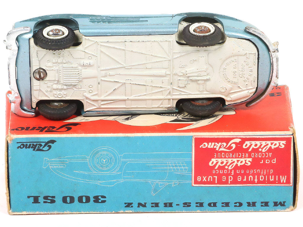 Lot 95 - TEKNO (DANEMARK) (1)