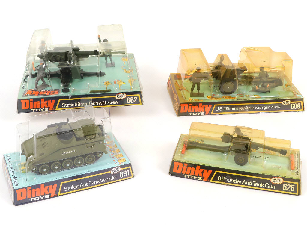 Lot 268 - DINKY TOYS (GB) (4)