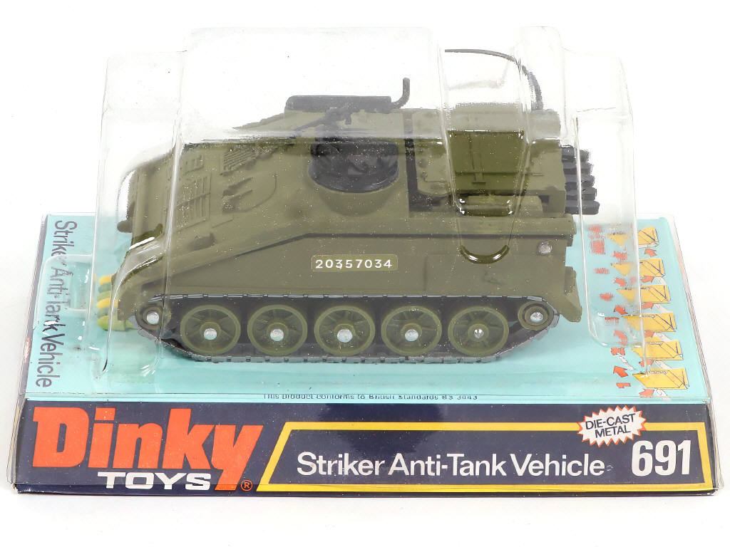 Lot 268 - DINKY TOYS (GB) (4)