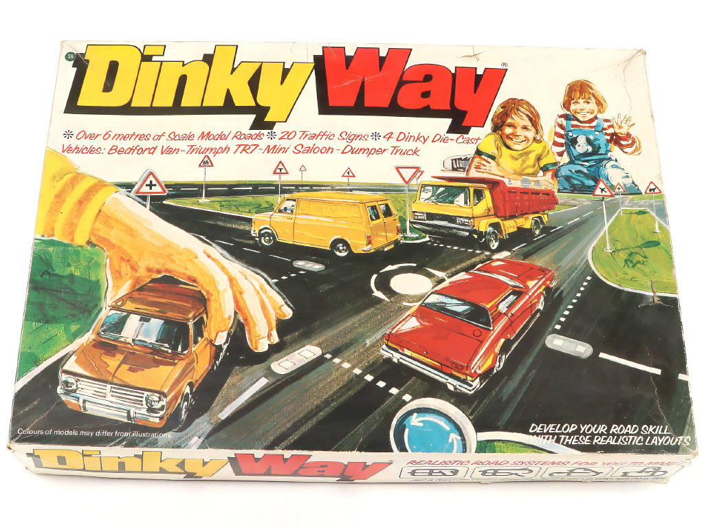 Lot 257 - DINKY TOYS (GB) (1)