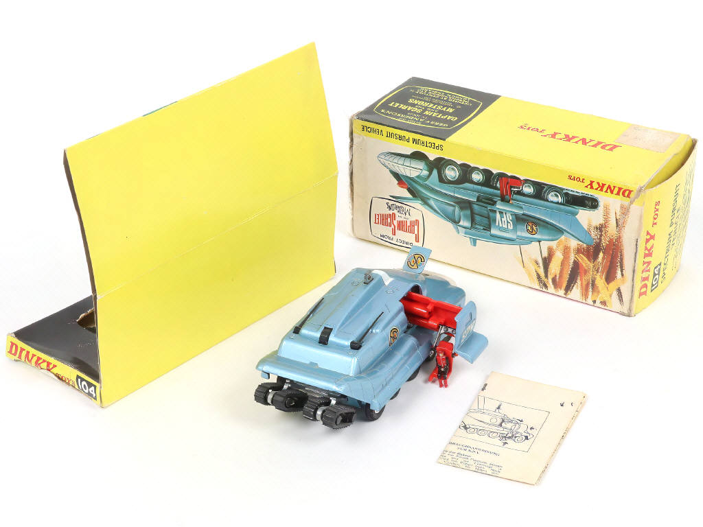 Lot 246 - DINKY TOYS (GB) (1)