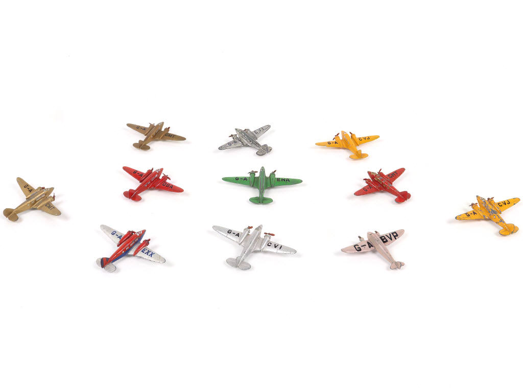 Lot 283 - DINKY TOYS (GB) (11)