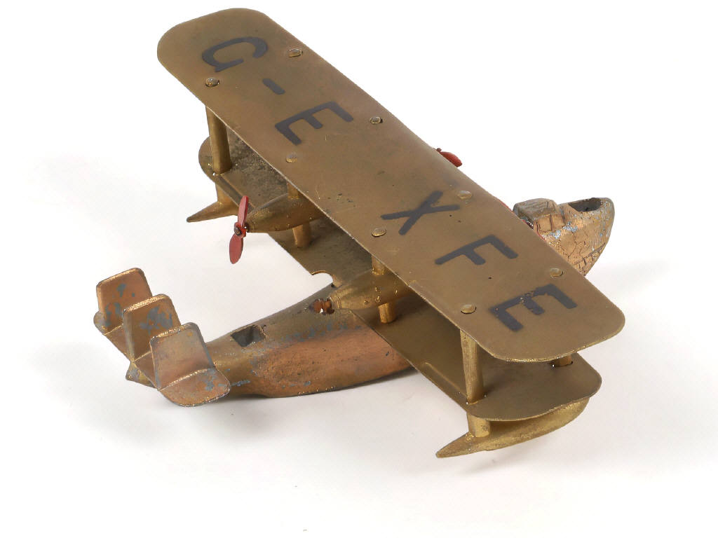 Lot 276 - DINKY TOYS (GB) (1)