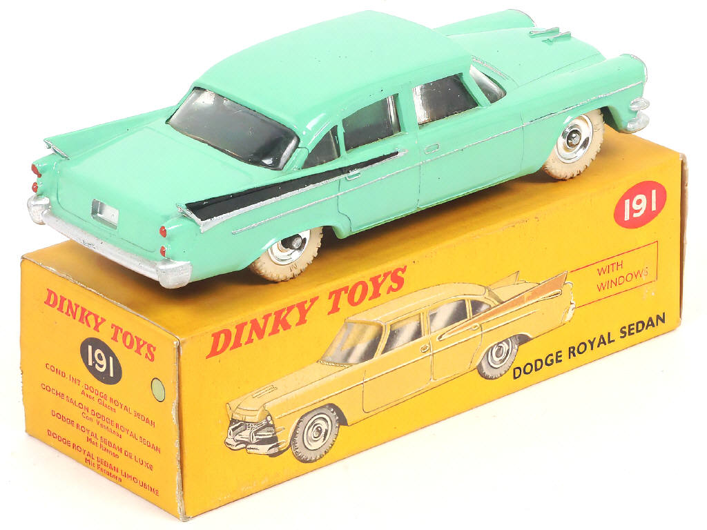 Lot 244 - DINKY TOYS (GB) (1)