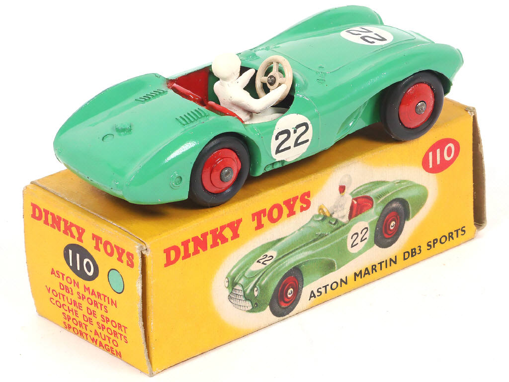 Lot 241 - DINKY TOYS (GB) (1)