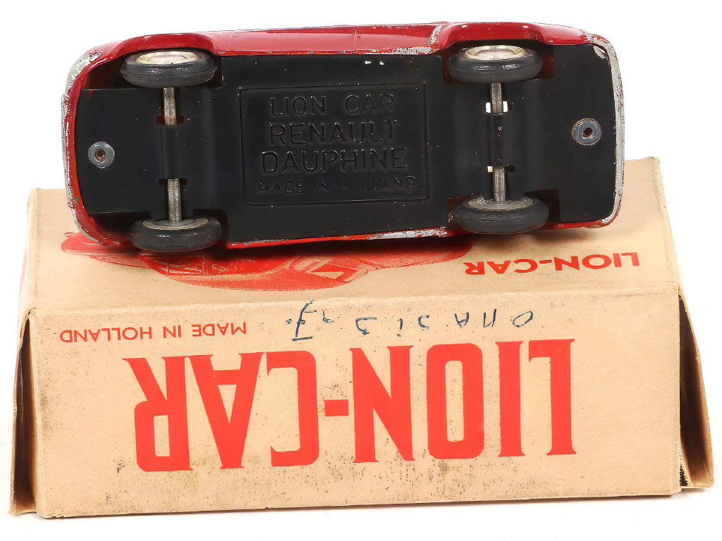 Lot 87 - LION-CAR (PAYS-BAS) (1)