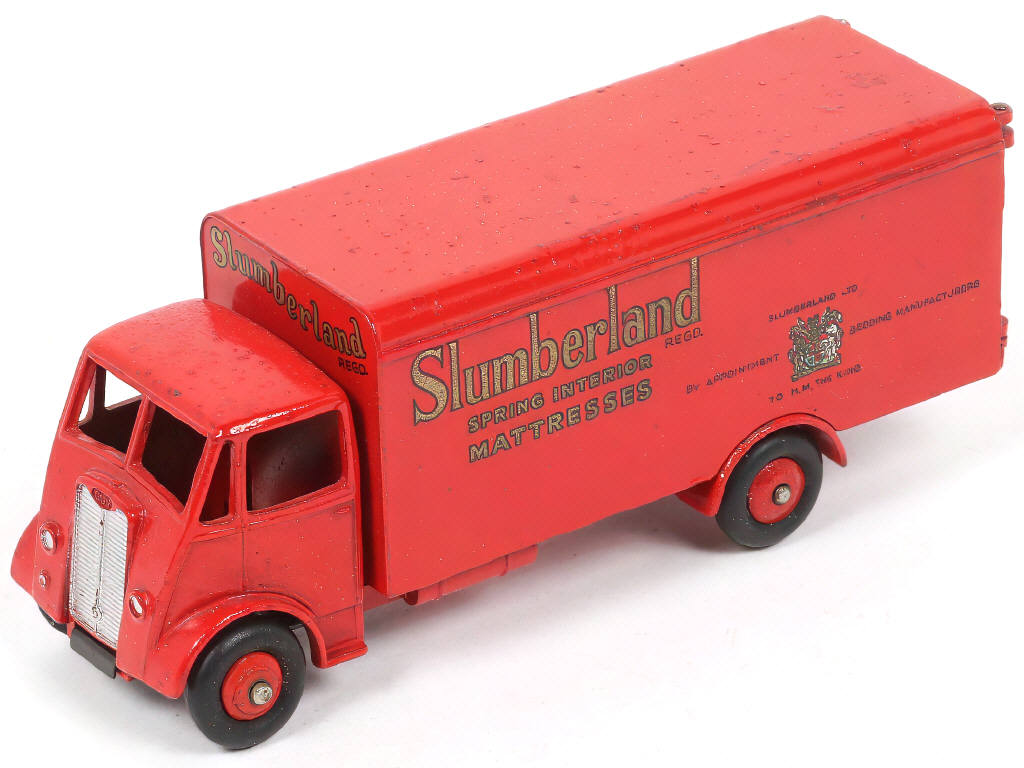 Lot 238 - DINKY TOYS (GB) (1)