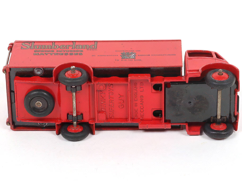 Lot 238 - DINKY TOYS (GB) (1)