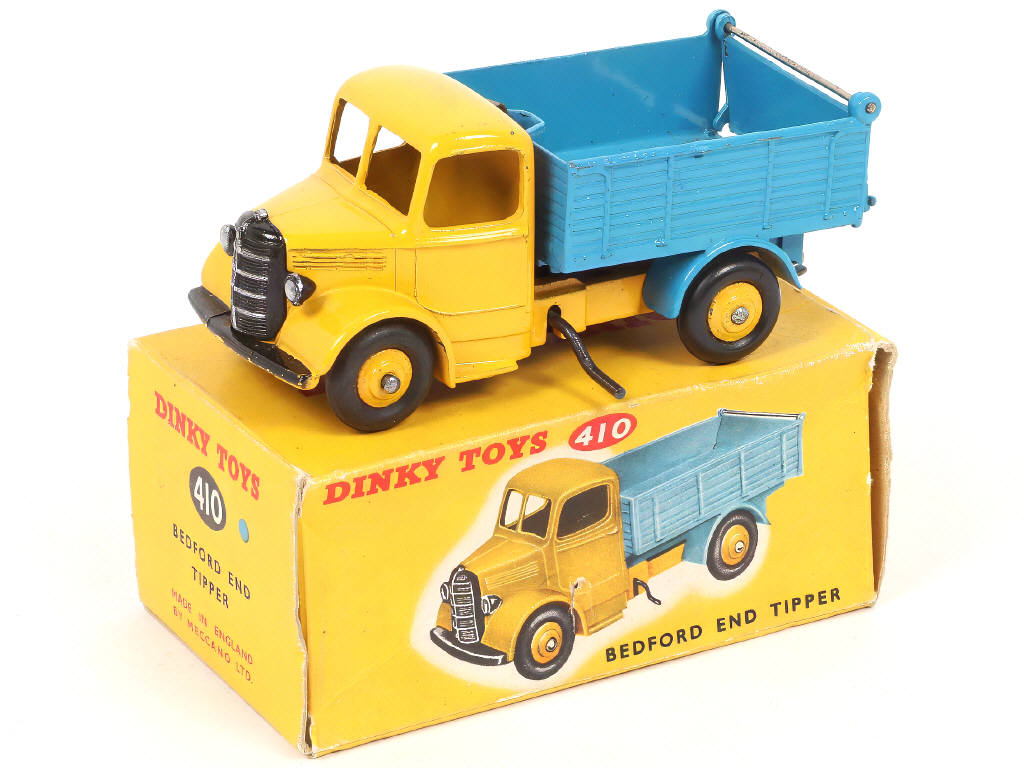 Lot 251 - DINKY TOYS (GB) (1)