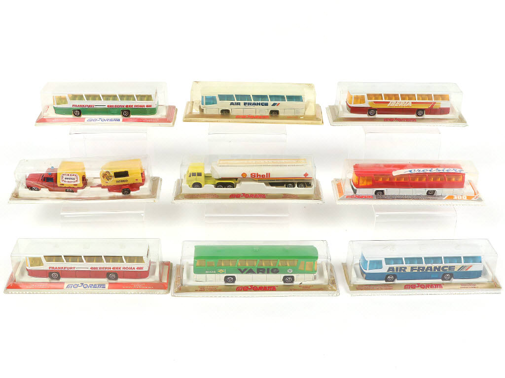 Lot 242 - MAJORETTE (FRANCE) (9)