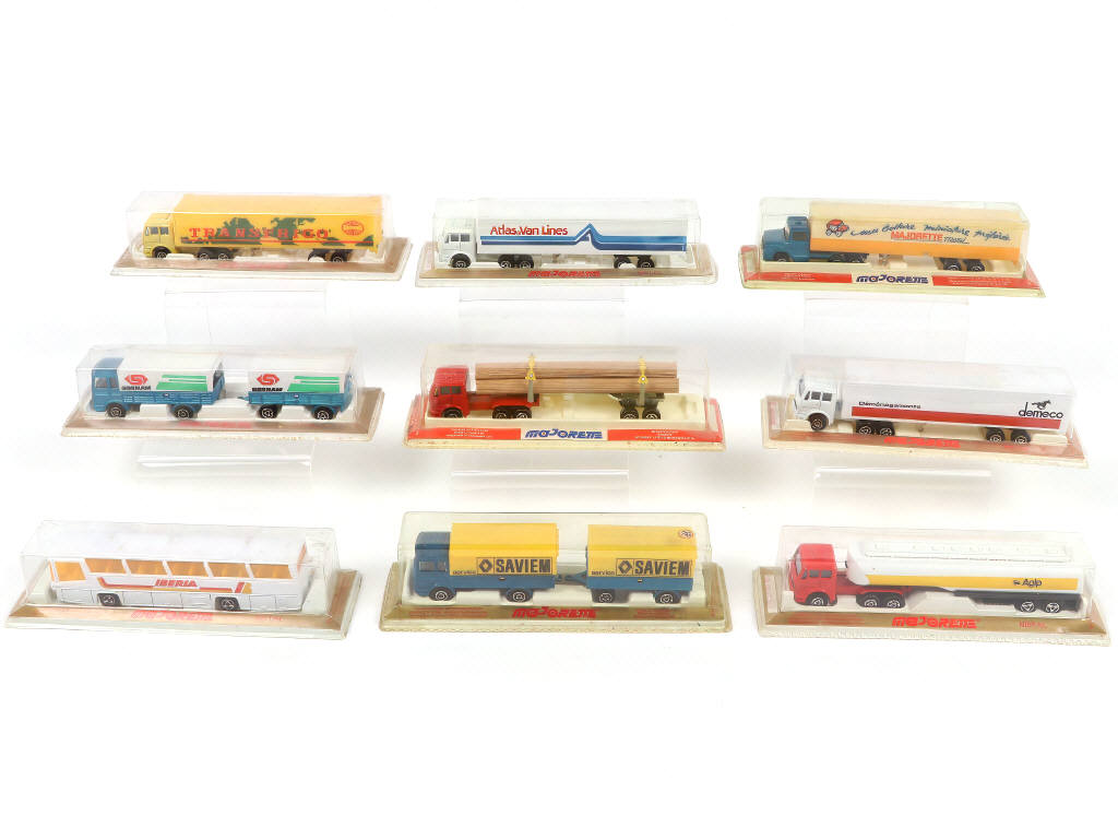 Lot 243 - MAJORETTE (FRANCE) (9)
