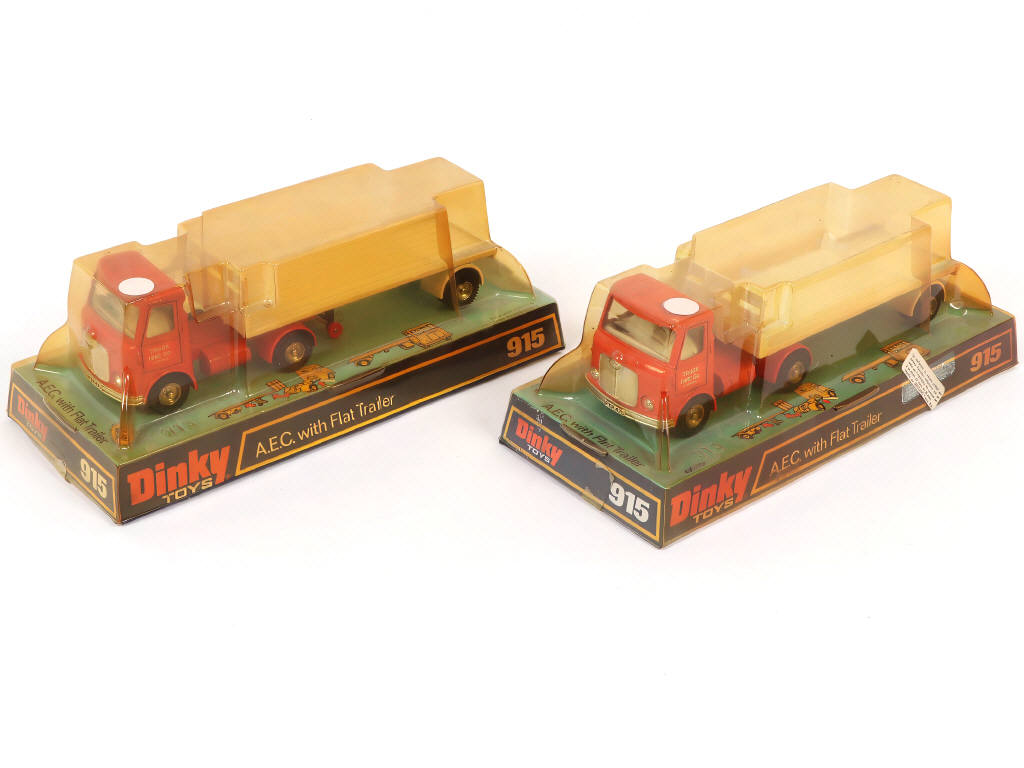Lot 286 - DINKY TOYS (GB) (2)