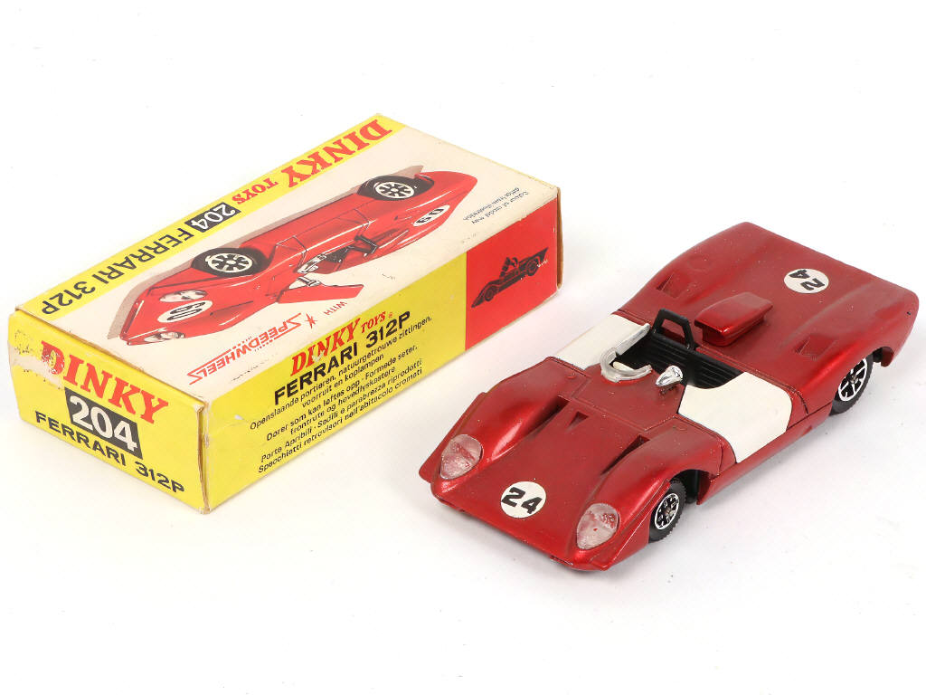 Lot 294 - DINKY TOYS (GB) (4)