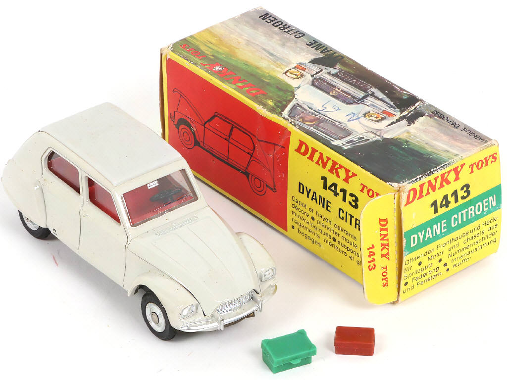 Lot 324 - DINKY TOYS (FRANCE) (3)