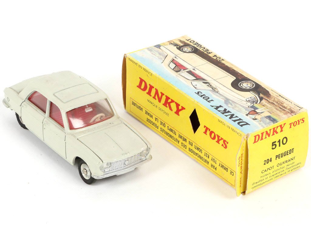 Lot 324 - DINKY TOYS (FRANCE) (3)