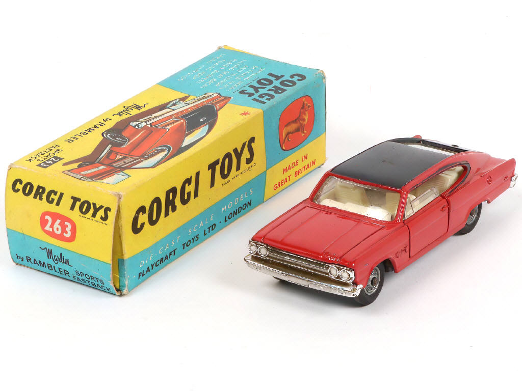Lot 178 - CORGI TOYS (GB) (1)