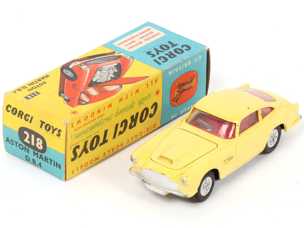 Lot 174 - CORGI TOYS (GB) (1)