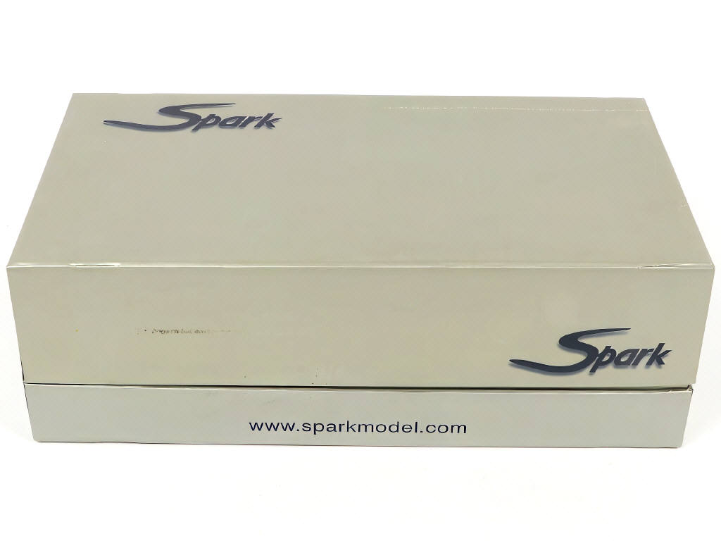 Lot 24 - SPARK (MACAU) (1)