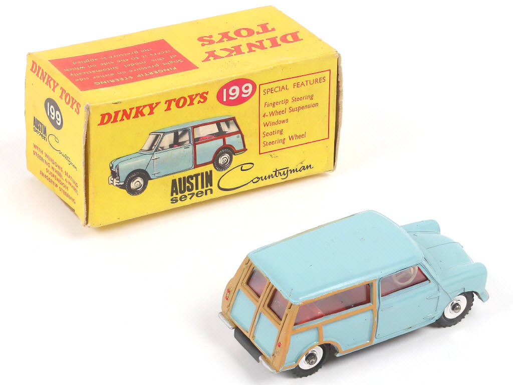 Lot 276 - DINKY TOYS (GB) (1)