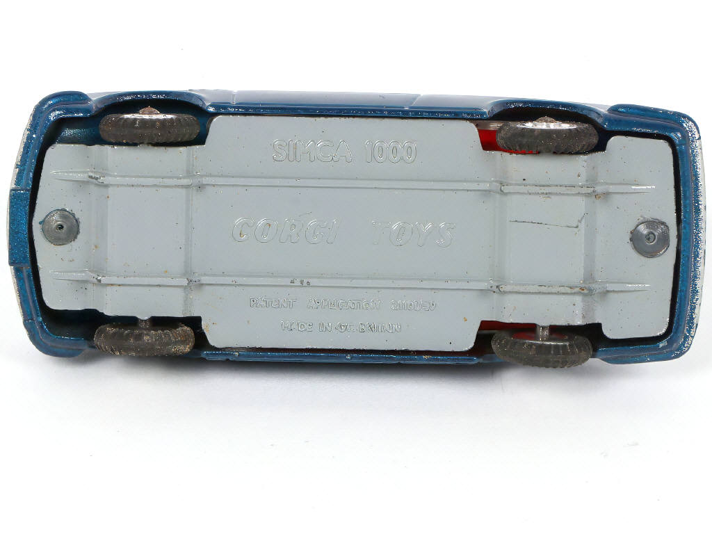 Lot 182 - CORGI TOYS (GB) (1)