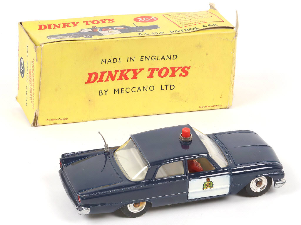 Lot 277 - DINKY TOYS (GB) (1)