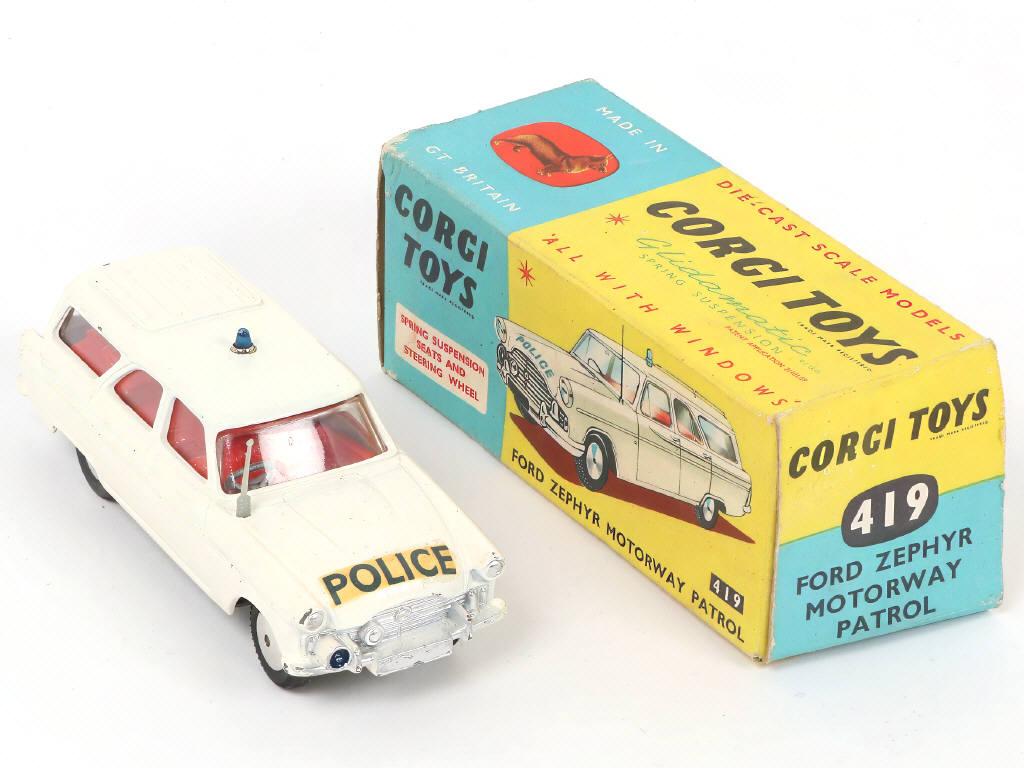 Lot 187 - CORGI TOYS (GB) (1)