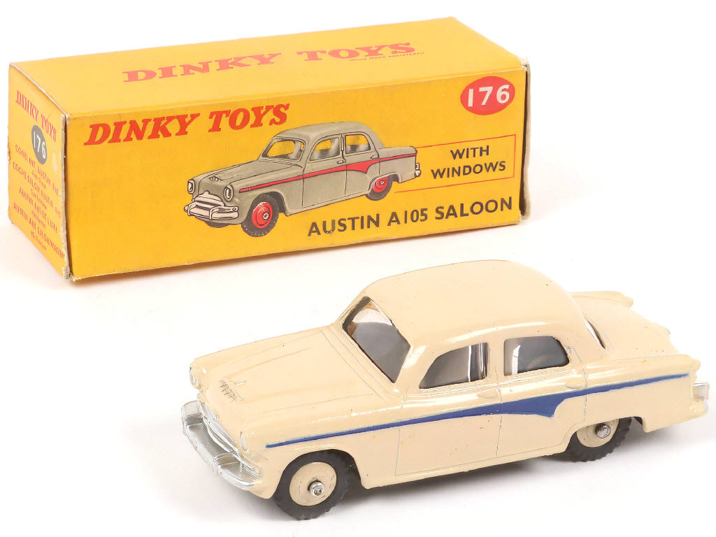 Lot 272 - DINKY TOYS (GB) (1)