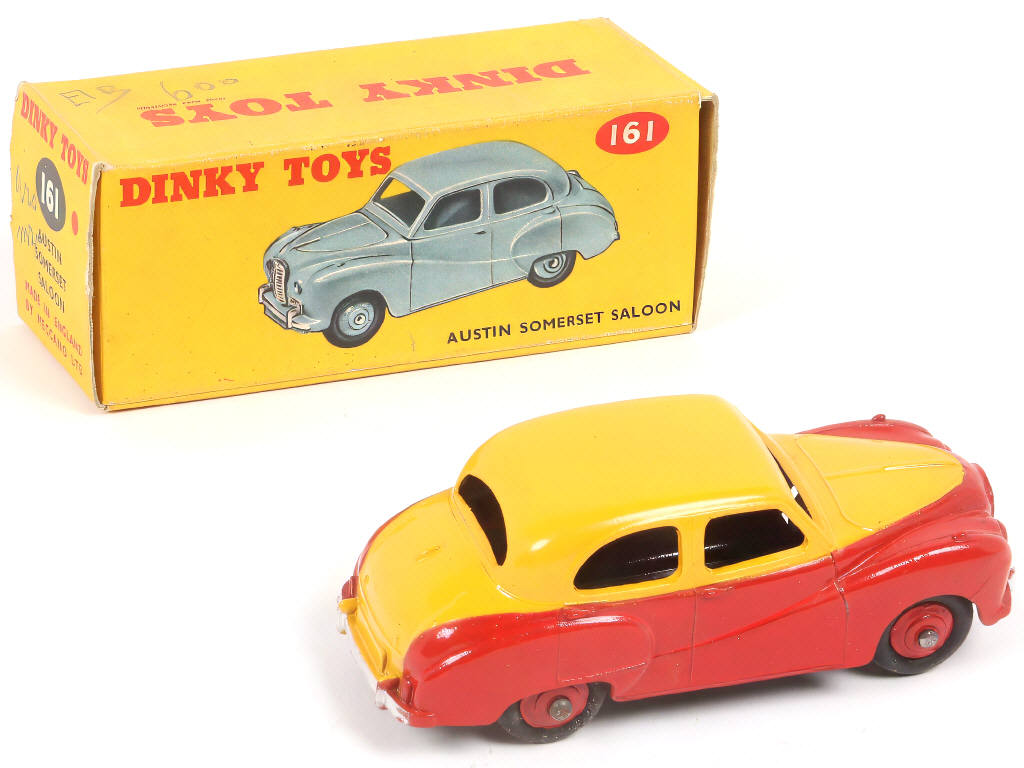 Lot 265 - DINKY TOYS (GB) (1)