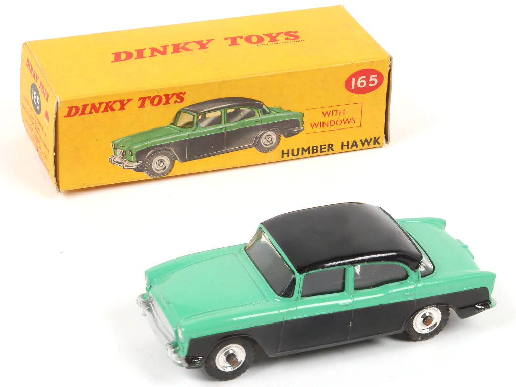 Lot 267 - DINKY TOYS (GB) (1)