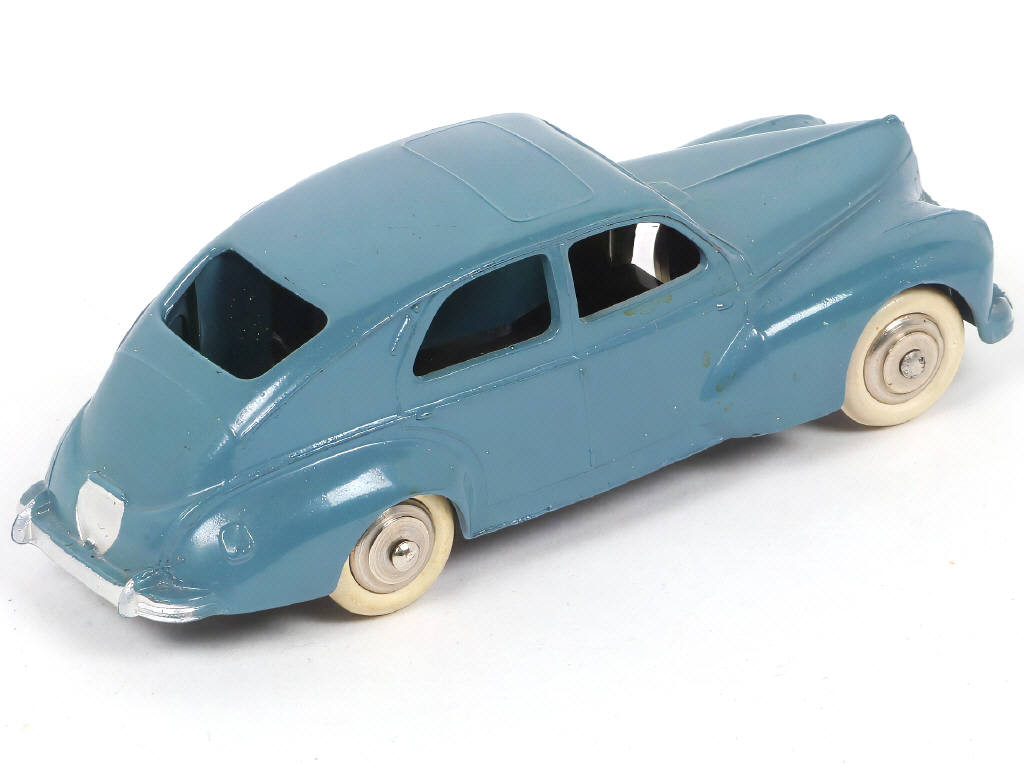 Lot 300 - DINKY TOYS (FRANCE) (1)