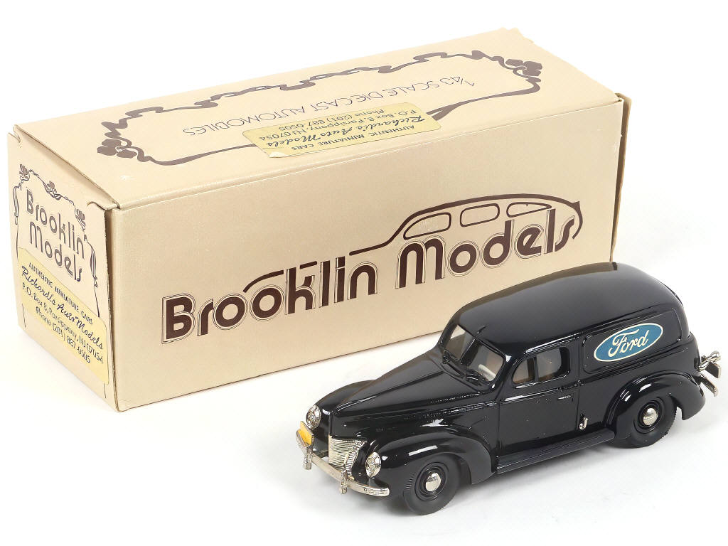 Lot 157 - BROOKLIN MODELS (GB) (1)