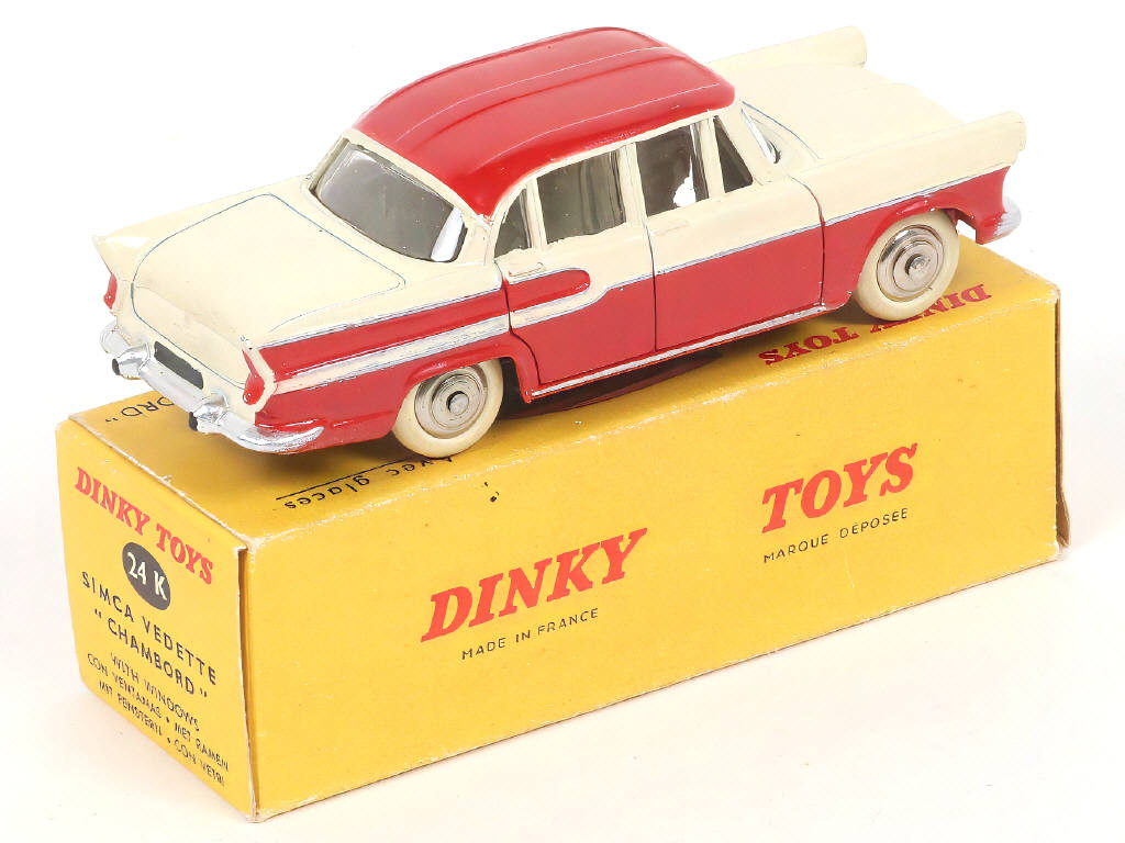 Lot 303 - DINKY TOYS (FRANCE) (1)