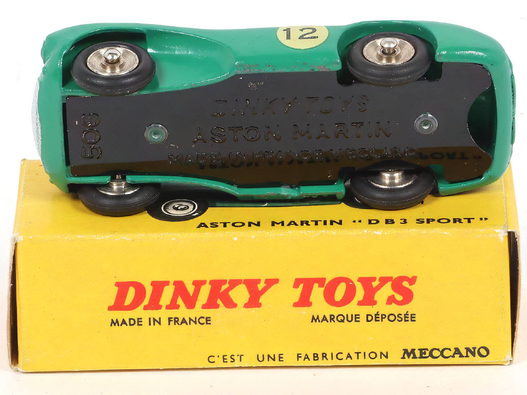 Lot 304 - DINKY TOYS (FRANCE) (1)
