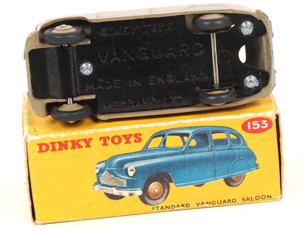 Lot 263 - DINKY TOYS (GB) (1)
