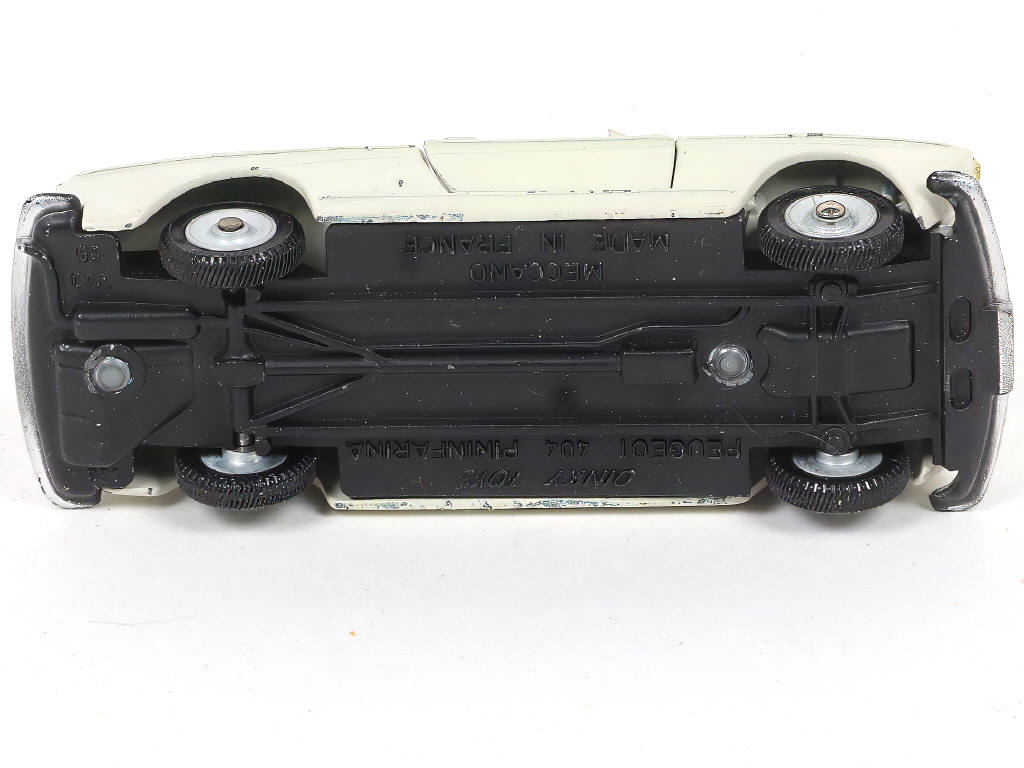 Lot 301 - DINKY TOYS (FRANCE) (1)
