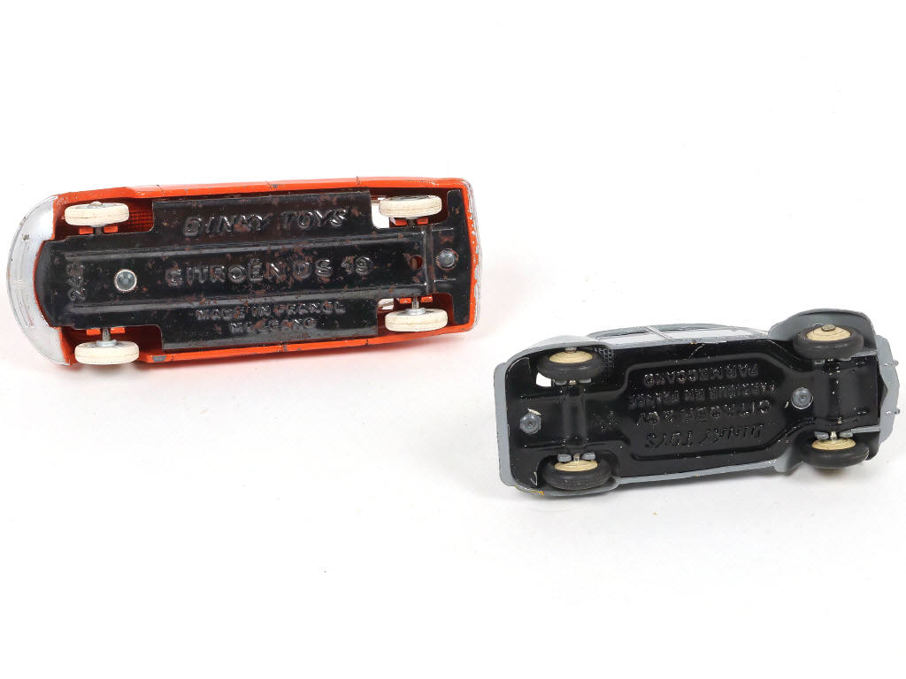 Lot 319 - DINKY TOYS (FRANCE) (2)
