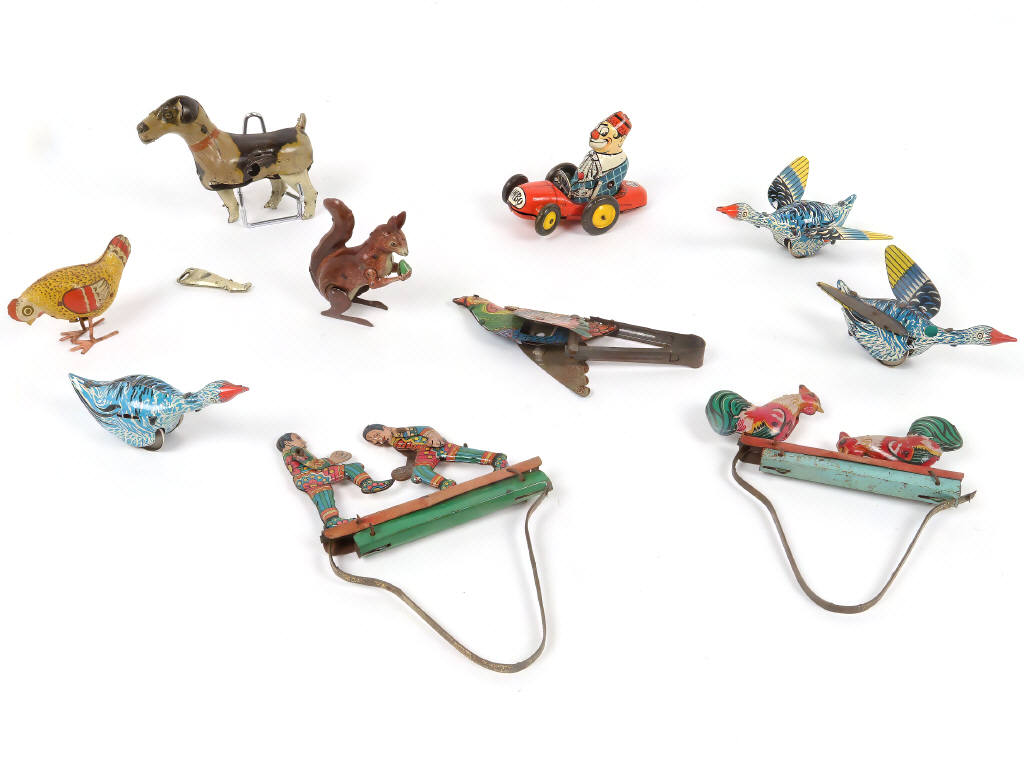 Lot 9 - DIVERS (10)