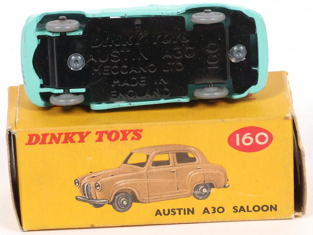 Lot 276 - DINKY TOYS (GB) (1)
