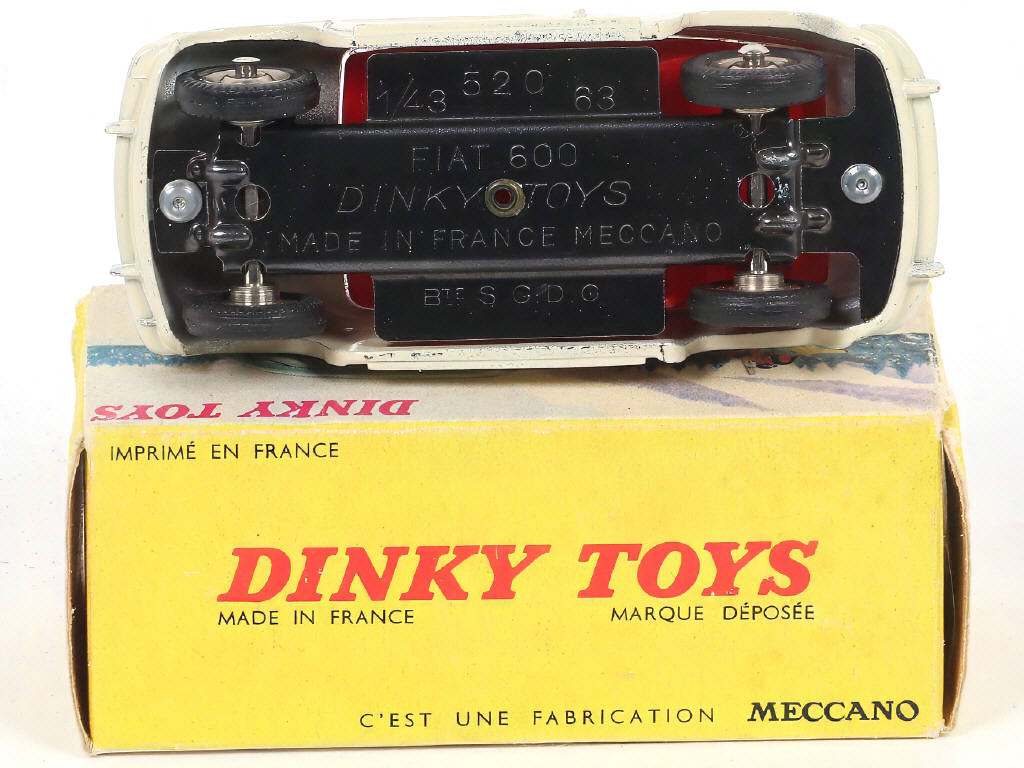 Lot 311 - DINKY TOYS (FRANCE) (1)
