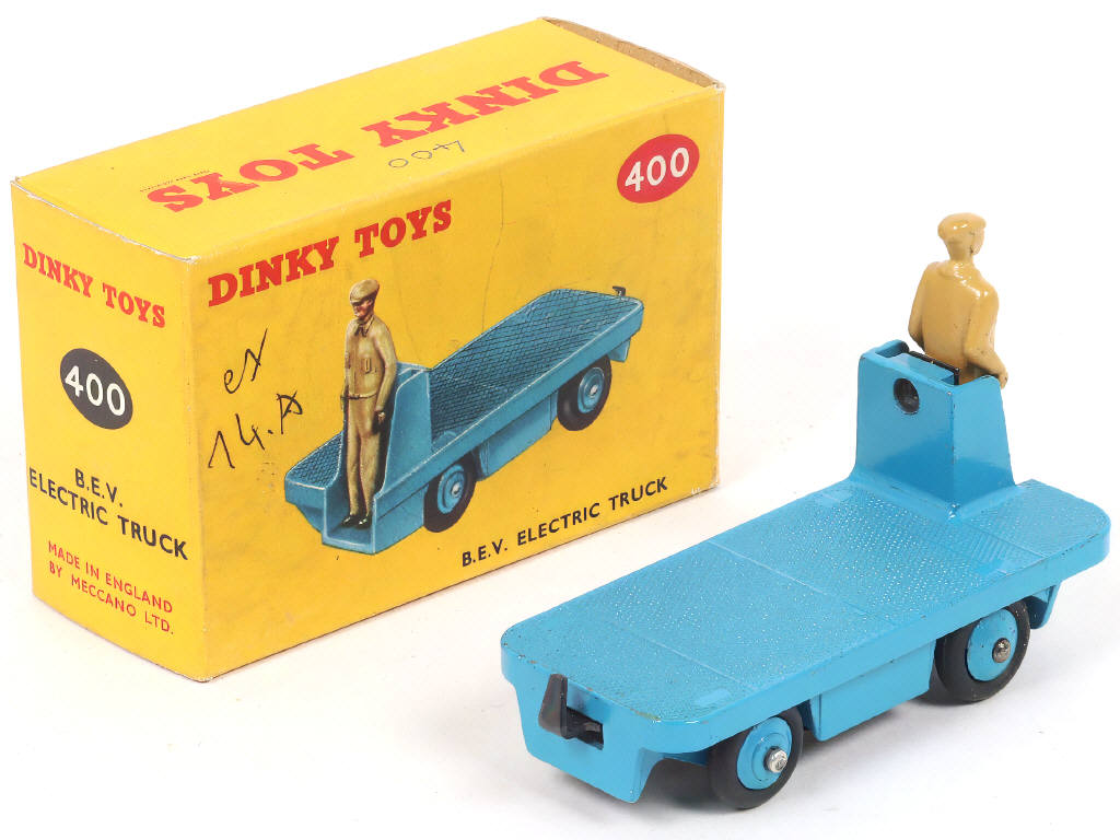 Lot 281 - DINKY TOYS (GB) (1)