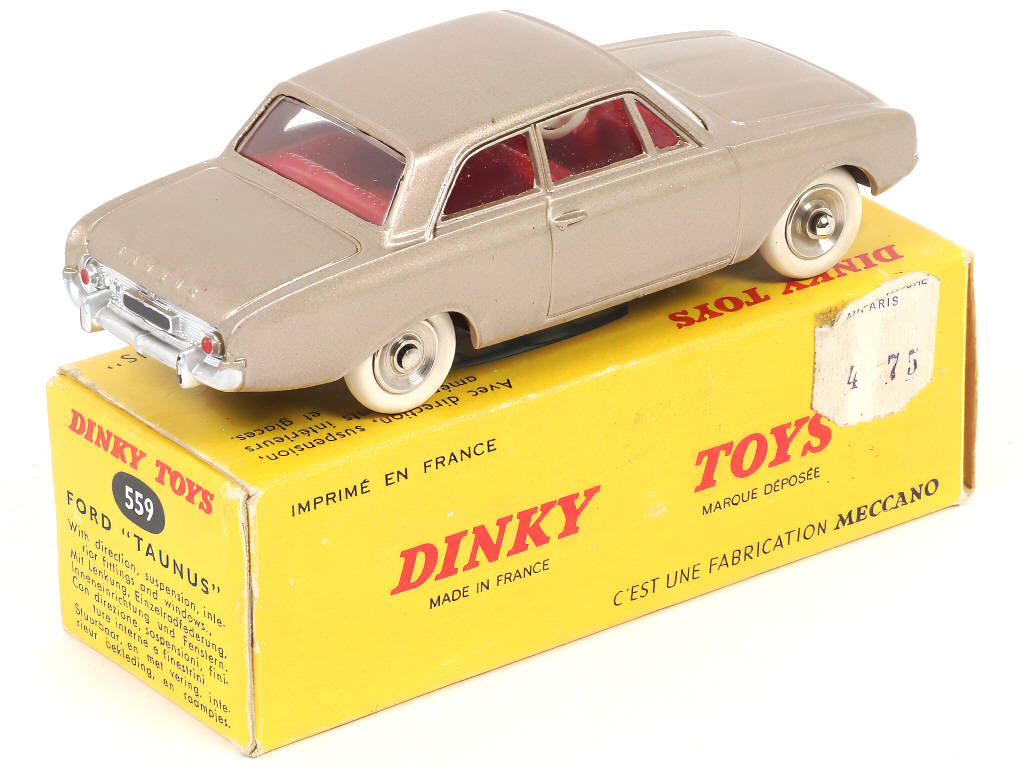 Lot 309 - DINKY TOYS (FRANCE) (1)