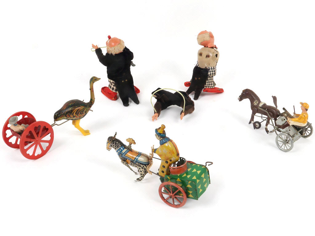 Lot 14 - DIVERS (5)
