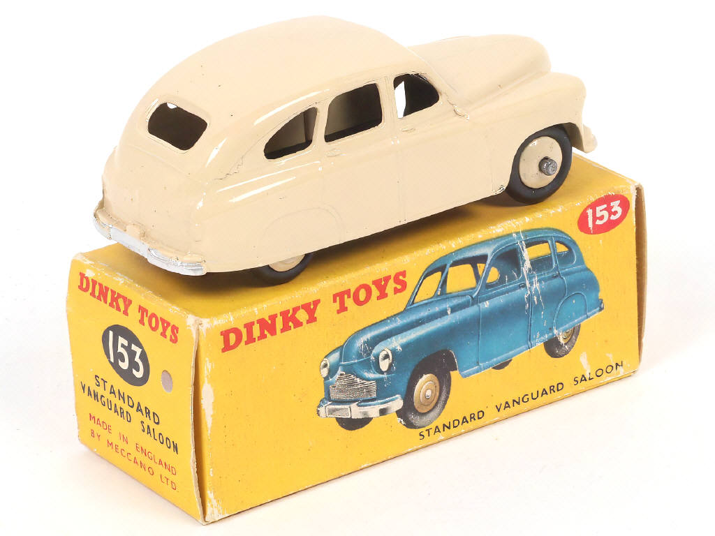 Lot 275 - DINKY TOYS (GB) (1)