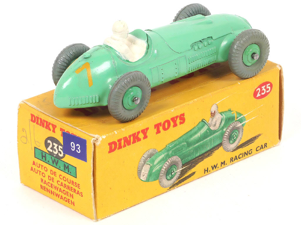 Lot 273 - DINKY TOYS (GB) (1)