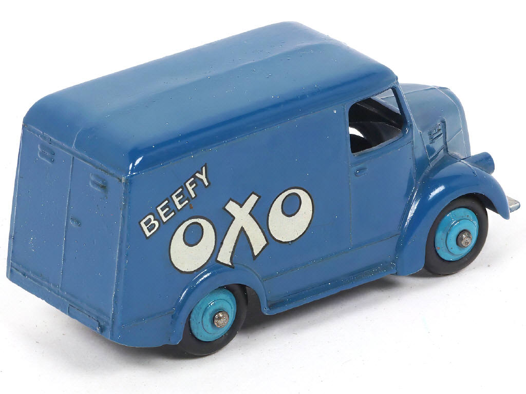 Lot 269 - DINKY TOYS (GB) (1)