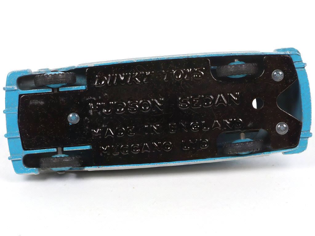 Lot 268 - DINKY TOYS (GB) (1)