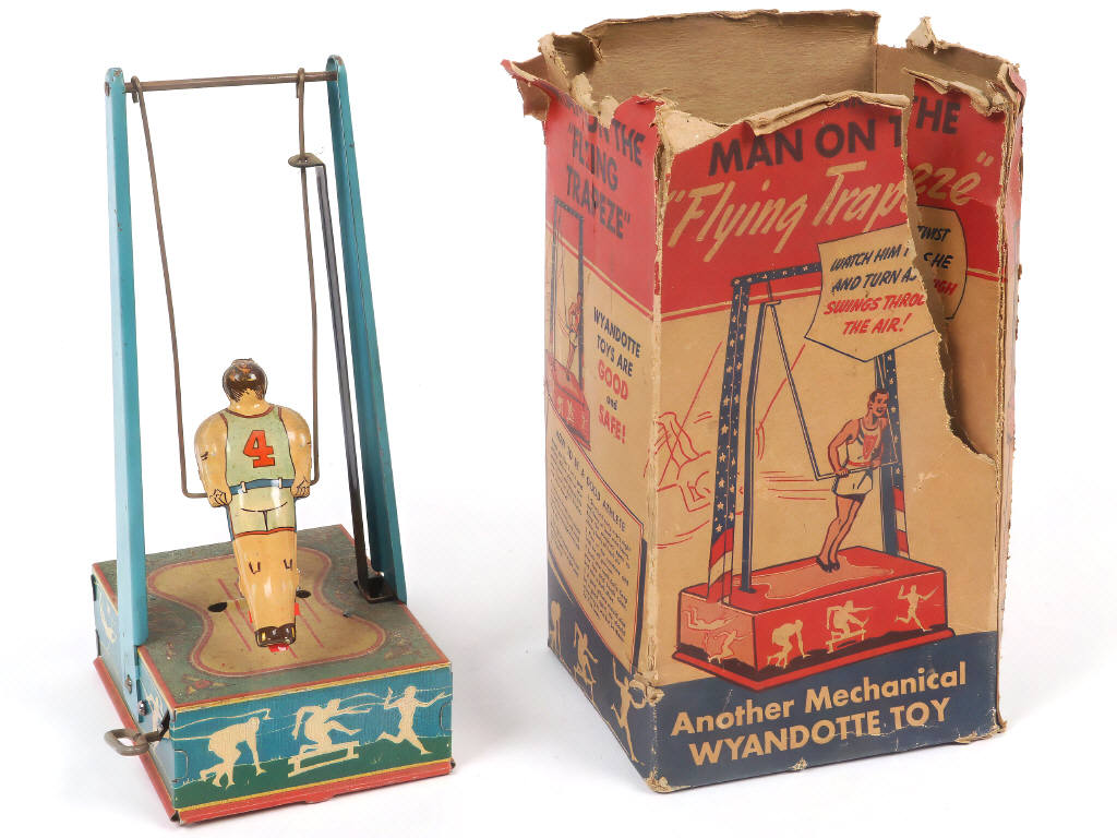 Lot 21 - WYANDOTTE TOYS (USA) (1)