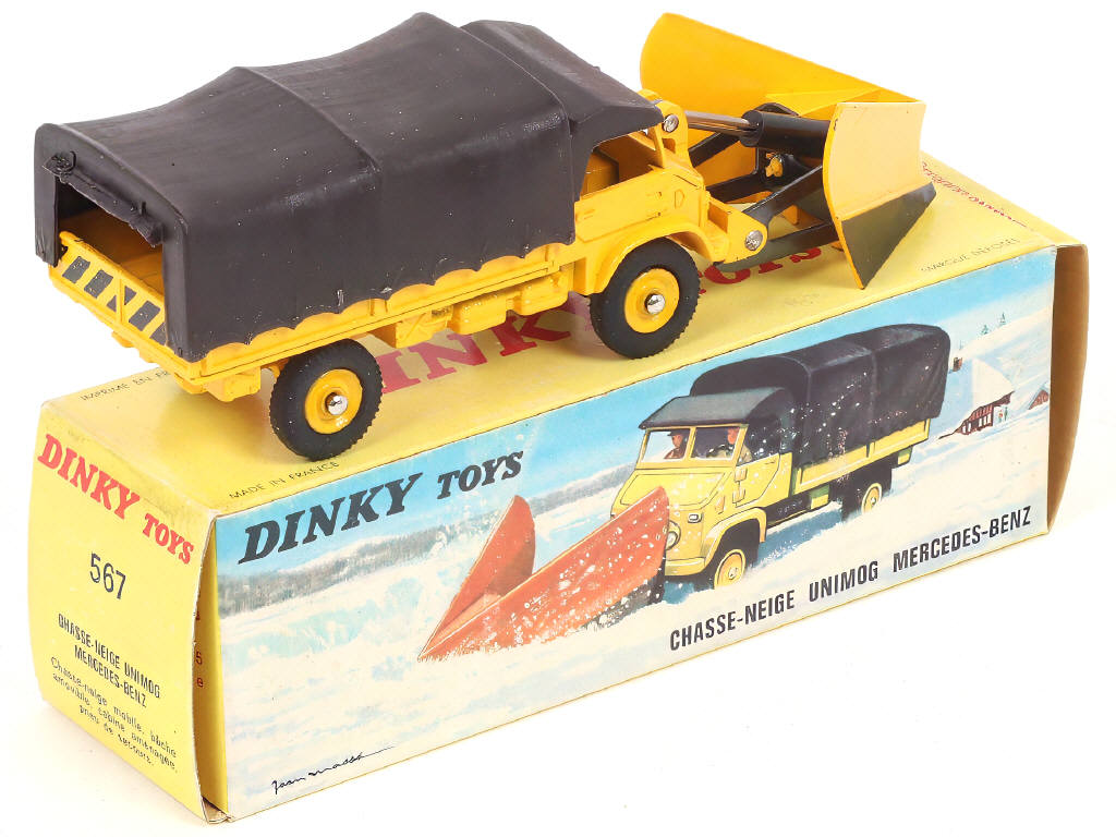 Lot 319 - DINKY TOYS (FRANCE) (1)