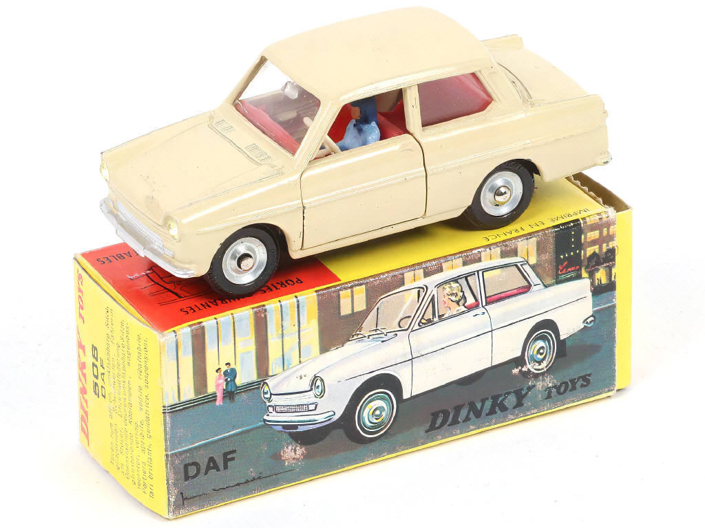 Lot 310 - DINKY TOYS (FRANCE) (1)