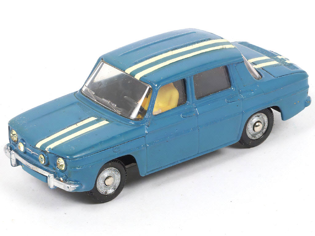 Lot 298 - DINKY TOYS (FRANCE) (1)